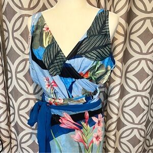 Floral Blue one piece swimsuit with matching Sarong. size XL NWT